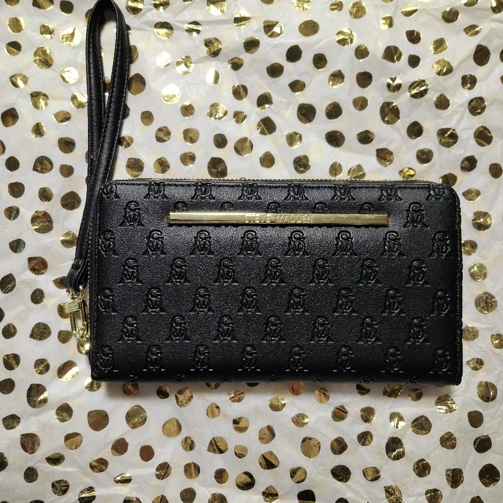 Large zip around wallet